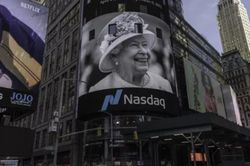 Khắp thế giới tưởng nhớ Nữ hoàng Elizabeth II