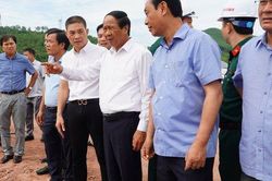 Cao tốc Cam Lộ - La Sơn sẽ thông xe kỹ thuật vào tháng 11/2022