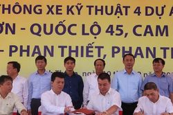 Phó Thủ tướng đôn đốc thông xe kỹ thuật 4 tuyến cao tốc ngay trong năm 2022