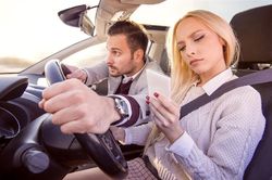 Những yếu tố gây mất tập trung khi lái xe
