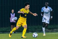 Pau FC thắng trận đầu, Quang Hải tiếp tục bị bỏ quên