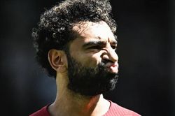 Liverpool: Chuyện gì đang xảy ra với Salah?