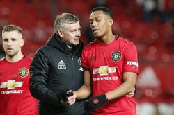 Martial đăng đàn nói xấu hai cựu HLV MU
