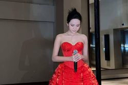 Không chỉ tái xuất trên sân khấu, Hiền Hồ còn có động thái mới nhất trên mạng xã hội sau 6 tháng 'ở ẩn'