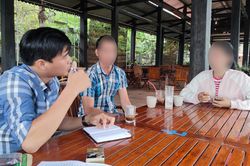 Đỏ mắt ngóng chồng sa bẫy 'việc nhẹ lương cao' ở Campuchia