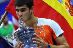 Carlos Alcaraz đăng quang US Open 2022 ở tuổi 19