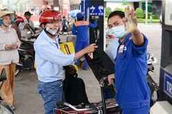 Giá xăng dầu đồng loạt giảm mạnh từ chiều 12/9