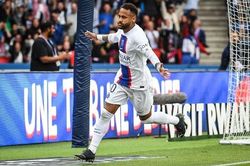 Neymar đang trở lại...
