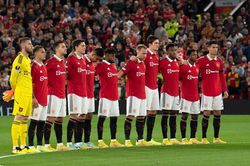 Trận đấu của MU, Liverpool ở Ngoại hạng Anh cuối tuần này bị hoãn