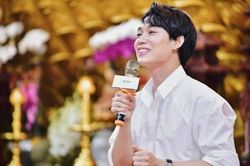 Sao Việt đối đáp fan: Trúc Nhân 'đanh đá', Bảo Thy hài hước