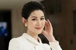 Thời trang đời thường ấn tượng của cô Mơ 'Thương ngày nắng về'