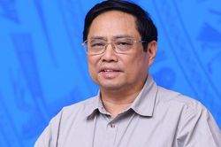 Thủ tướng: Tuyệt đối không chủ quan lơ là trong chống dịch COVID-19; Không để thiếu thuốc, sinh phẩm, vật tư y tế
