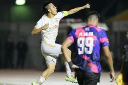 Văn Quyết: 'Hà Nội FC may mắn mới hòa Sài Gòn FC'