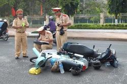 Chủ xe có lái xe và phương tiện gây TNGT sẽ bị xử lý như thế nào?