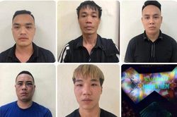 Bí ẩn trong quán karaoke thường xuyên... đóng cửa