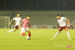 Phung phí nhiều cơ hội, Hồng Lĩnh Hà Tĩnh bị cầm hòa trên sân nhà
