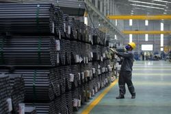 Giá thép hôm nay 14/9: Giá thép thế giới tiếp tục tăng, Việt Nam nhập siêu 2,2 triệu tấn sắt thép