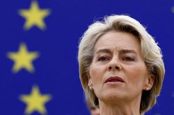 Lãnh đạo EU đi tàu tới Kyiv