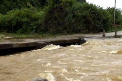 Các sông ở Bắc Bộ đề phòng lũ với biên độ từ 1-3m