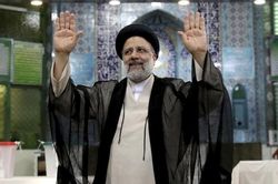 Thỏa thuận hạt nhân bế tắc, gặp thiên thời địa lợi, Iran 'nhập hội' với Nga và Trung Quốc?