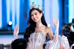 Lịch trình dày như 'sớ', Hoa hậu Thùy Tiên chứng minh: Muốn có nhiệm kỳ khiến cho mọi người tự hào