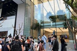 Tránh mất tiền khi đặt mua iPhone 14 xách tay