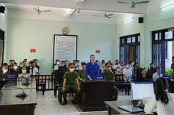 Gã chồng nhẫn tâm dùng xăng thiêu chết vợ chỉ vì ghen tuông