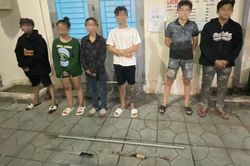 Qua mạng xã hội, nhóm thiếu niên hẹn nhau 'quyết chiến', bất ngờ gặp công an