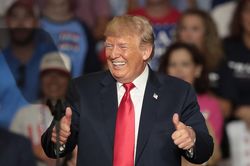 Thẩm phán Mỹ đáp ứng yêu cầu của ông Trump
