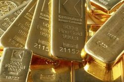 Giá vàng hôm nay 16/9: 47,2 triệu đồng/lượng, vàng chạm mức thấp nhất gần 2 năm rưỡi