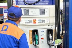 Giá xăng dầu hôm nay 16/9: Cập nhật giá xăng dầu trong nước, quốc tế