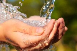 Thế giới cần tăng tốc để đạt được mục tiêu nước sạch và vệ sinh vào năm 2030