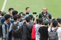 HLV Park Hang Seo khao khát muốn Quang Hải dự AFF Cup 2022;Duy Mạnh bị kẻ gian lấy cắp đồ đúng ngày tập trung ĐT Việt Nam