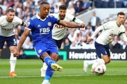 Thể thao Thể thao Son lập hattrick, Gà trống đè bẹp Leicester