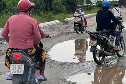 Lộ Bờ Tây - TP Bạc Liêu: Dân khổ sở vì thi công ì ạch