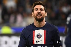 Ghi bàn giúp PSG chiến thắng, Messi lập kỷ lục mới qua mặt Ronaldo
