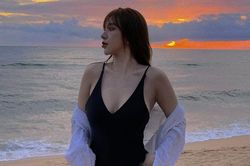 Người yêu Hoàng Đức thả dáng nuột nà với bikini tại Phú Quốc