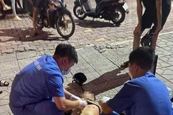 Tạm giữ tài xế taxi vụ đâm thanh niên tử vong trên phố Láng Hạ