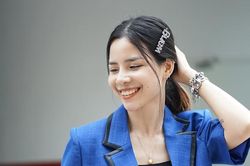 Những set đồ 'sang, xịn, mịn' khi vào thu của các quý cô sành điệu
