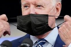 Gần 400 ca tử vong mỗi ngày, Tổng thống Biden nói 'đại dịch đã đi qua'