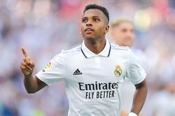 Real Madrid: Rodrygo từ cậu bé thông minh thích nhảy múa