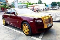 Đấu giá xe Roll Royce dát vàng của ông Trịnh Văn Quyết