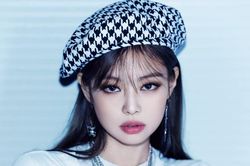 Jennie, Jimin và những ngôi sao 'phá vỡ' tiêu chuẩn vẻ đẹp xứ Hàn