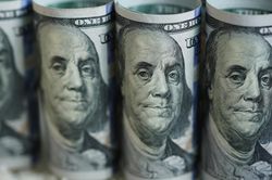 Đồng USD tăng khi nhà đầu tư 'dồn tiền' vào tài sản an toàn