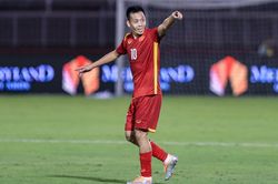 HLV Park Hang Seo: 'Văn Quyết khiến tôi hài lòng'