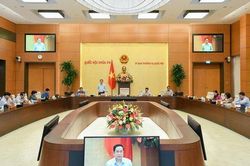 Ủy ban Xã hội báo cáo một số vấn đề về Dự thảo Luật Khám bệnh, chữa bệnh (sửa đổi)