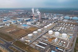 Trung Quốc bắt đầu sản xuất nhựa phân hủy sinh học PGA