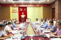 Thống nhất thành lập ban chỉ đạo giải phóng mặt bằng để đốc thúc triển khai các dự án trọng điểm