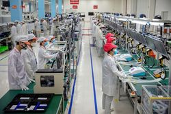 Kinh tế Việt Nam tăng trưởng nhanh nhất khu vực