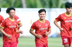 CĐV phản ứng trái chiều khi thầy Park muốn Quang Hải dự AFF Cup